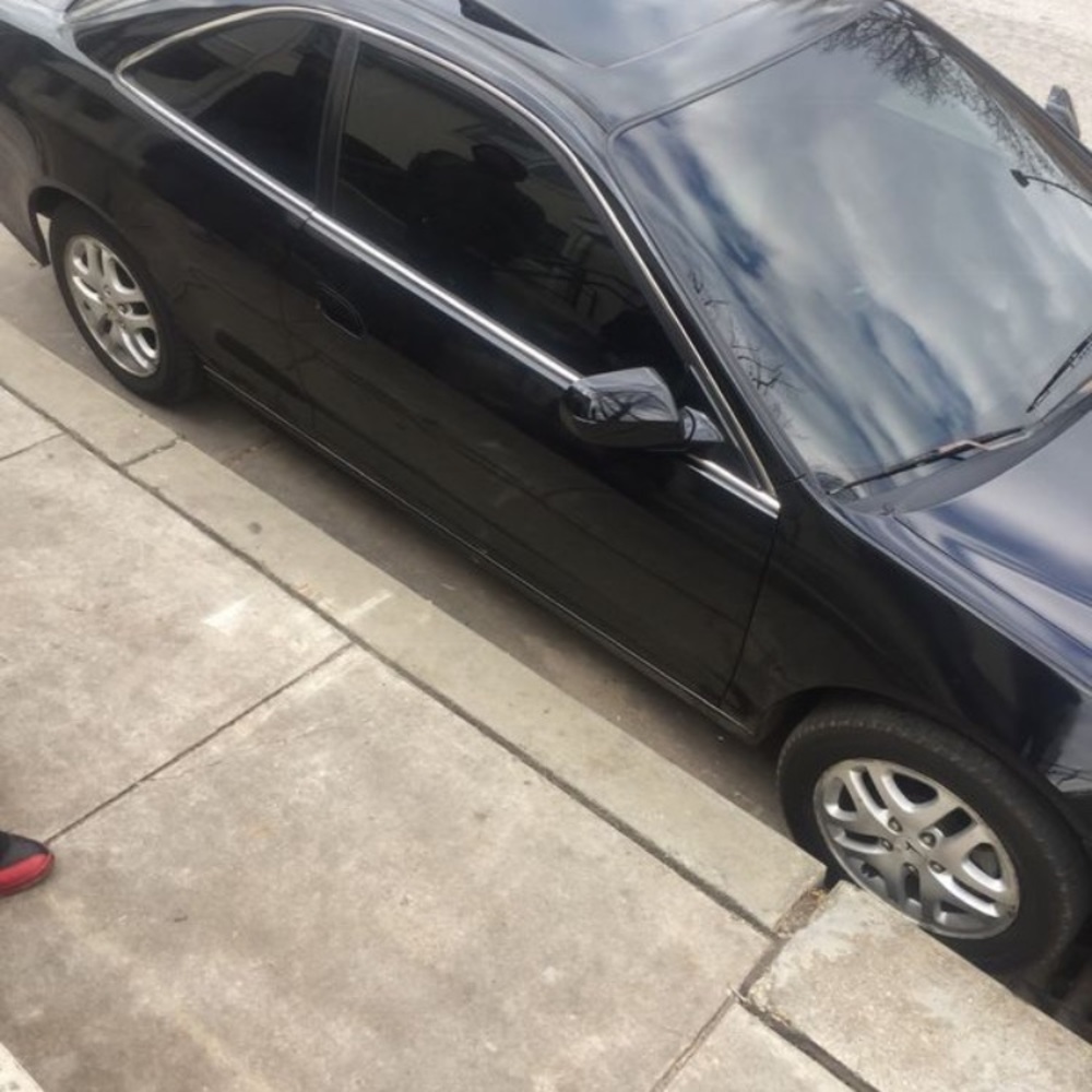 Meet your Posher, Dee